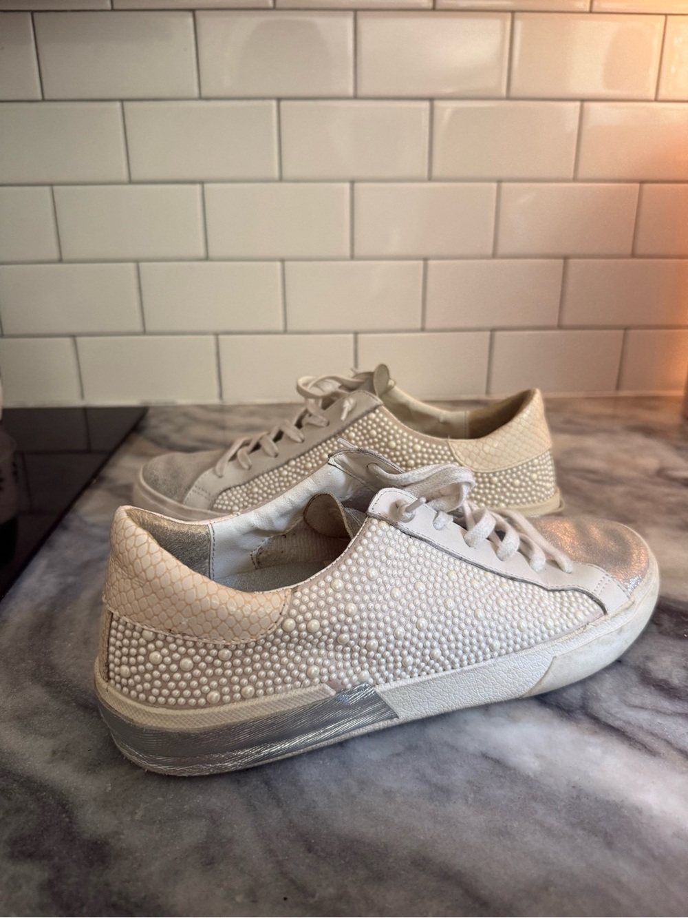 Dolce Vita Size 10 Embellished White Pearl Zina Pearl Vanilla Sneakers
